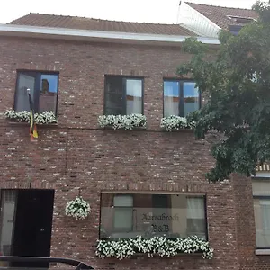 https://bb-aarsabroch.bruges-hotels.info